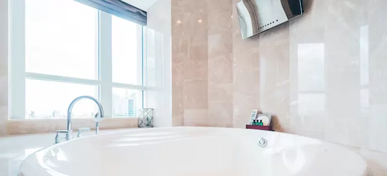 Bathroom Window Coverings in Hollywood, FL